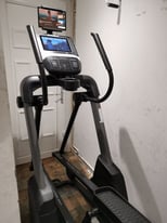 NordicTrack FS9i FreeStride Trainer / 10” touchscreen / iFit / RRP £2,