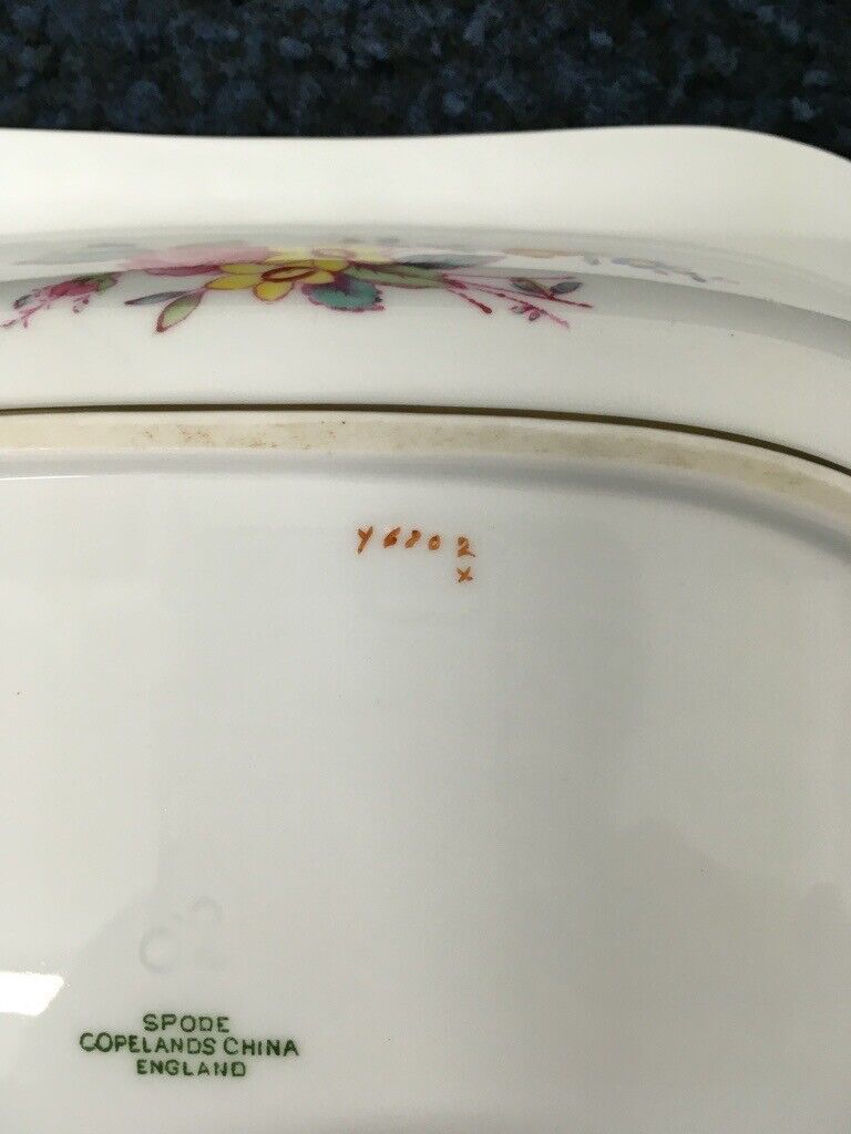 Spode Copelands 'Christine' Serving Bowl