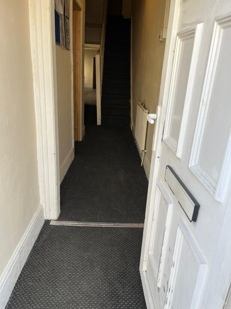DSS ACCOMMODATION- HANDSWORTH- BIRMINGHAM