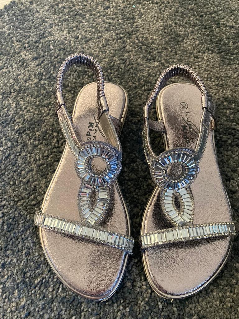 image for Girls sandals in size 13