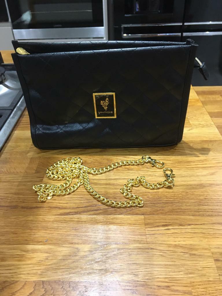 Younique shoulder bag 