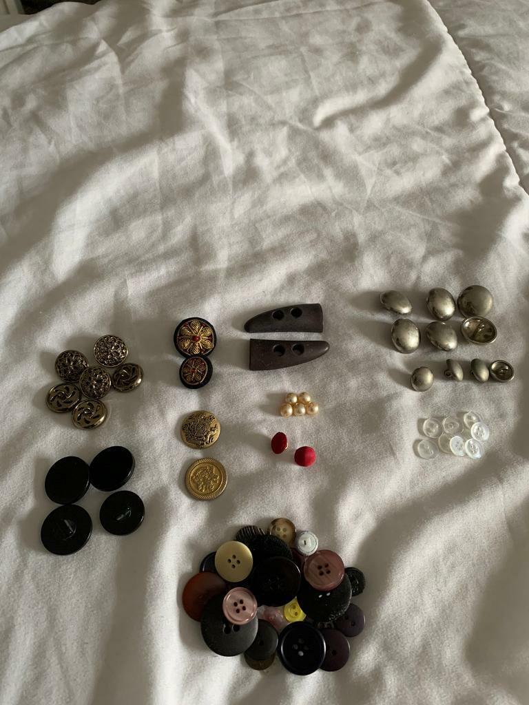 image for MIXED LOT New & Used Buttons