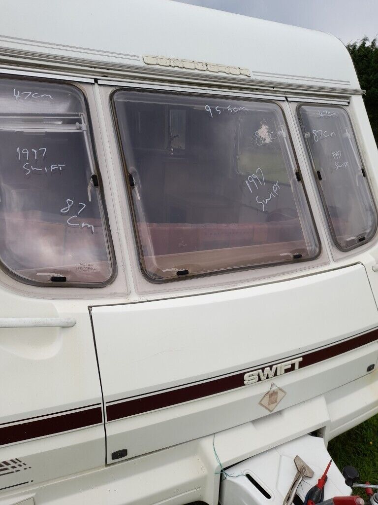 Swift conquerer caravan front centre window 