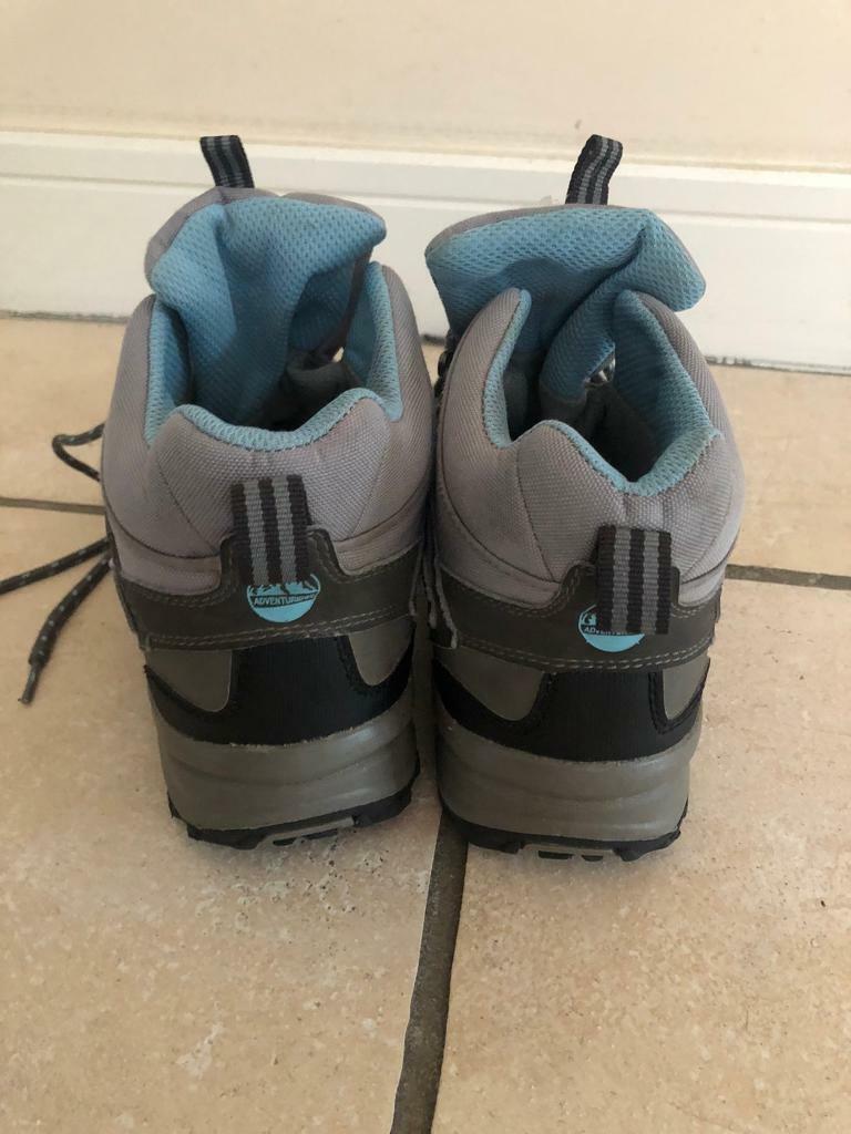 Walking boots UK4 EU37