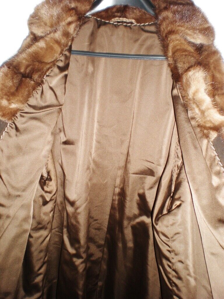 Beautiful Ladies Real Mink Fur Jacket Coat, size 12-14-16