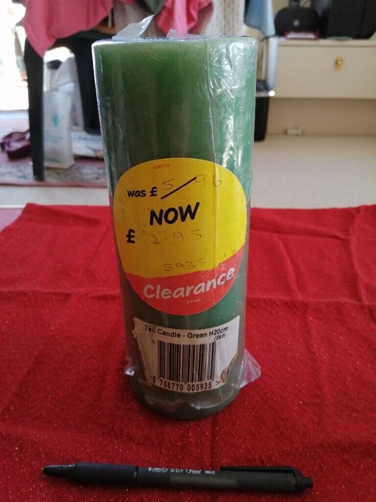 Outdoor tall candle green with citronella 