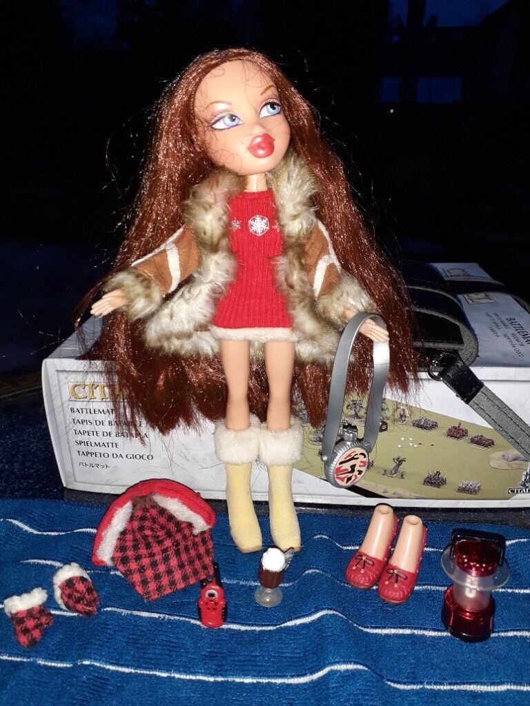RARE Bratz Trio of Campfire Dolls from 2005 with CLOE, PHOEBE & YASMIN