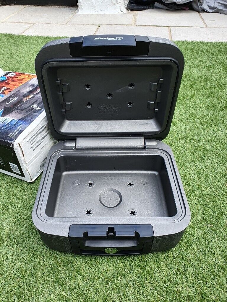  Master lock fire and flood security Chest  No keys with it as a small crack on the bottom see pics