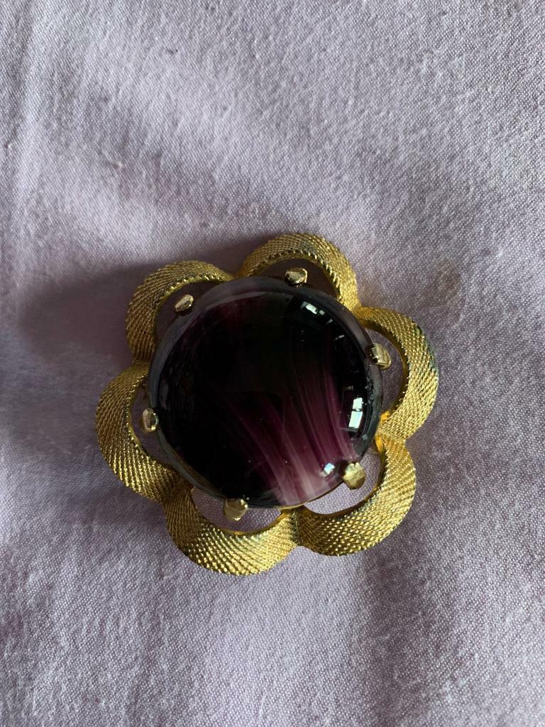 image for Beautiful deep coloured brooch 