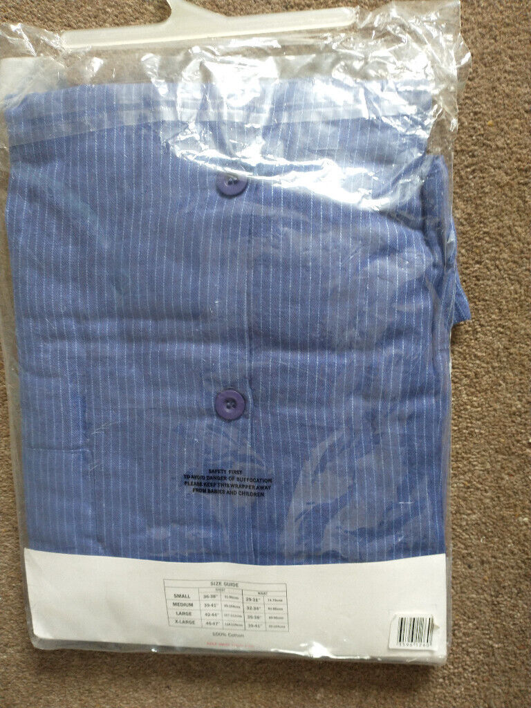  PYJAMAS (NEW) - 2 pairs, in wrappings. Traditional style. XL. Can be sold separately.