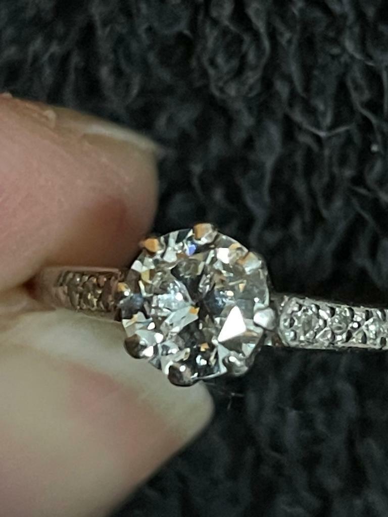 Ladies Vintage 1940’s Platinum Solitaire Diamond Ring 