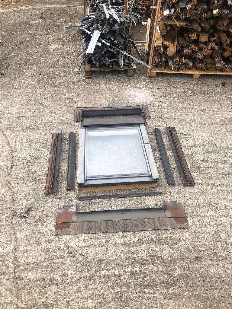 ⭐️⭐️Velux windows & flashings - various sizes⭐️⭐️