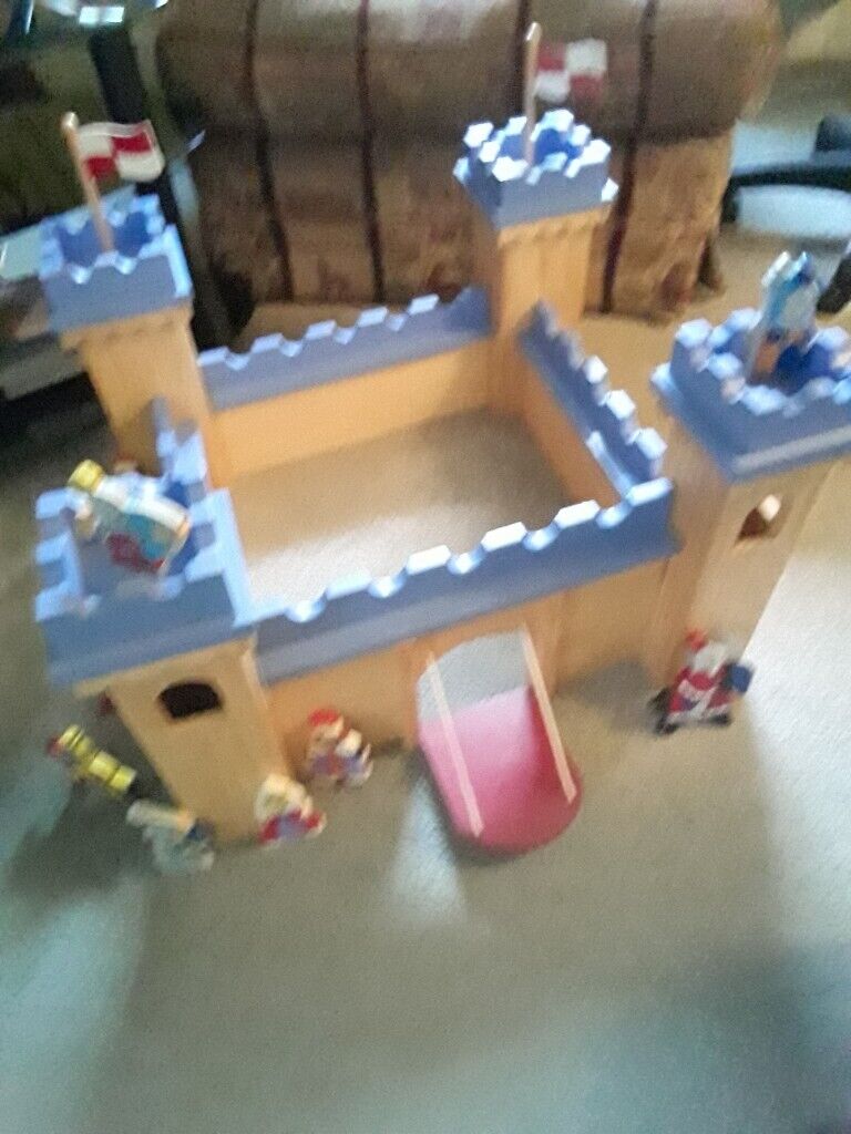 Toy forts and clearance castles for sale