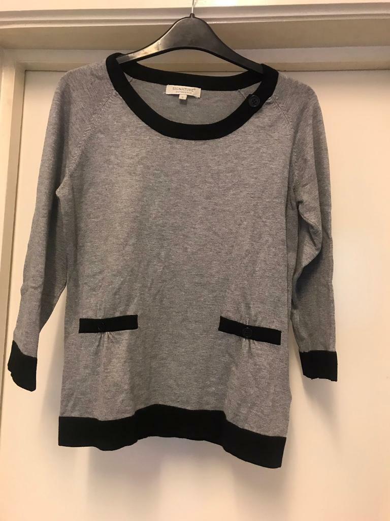 image for Ladies Top Size S 