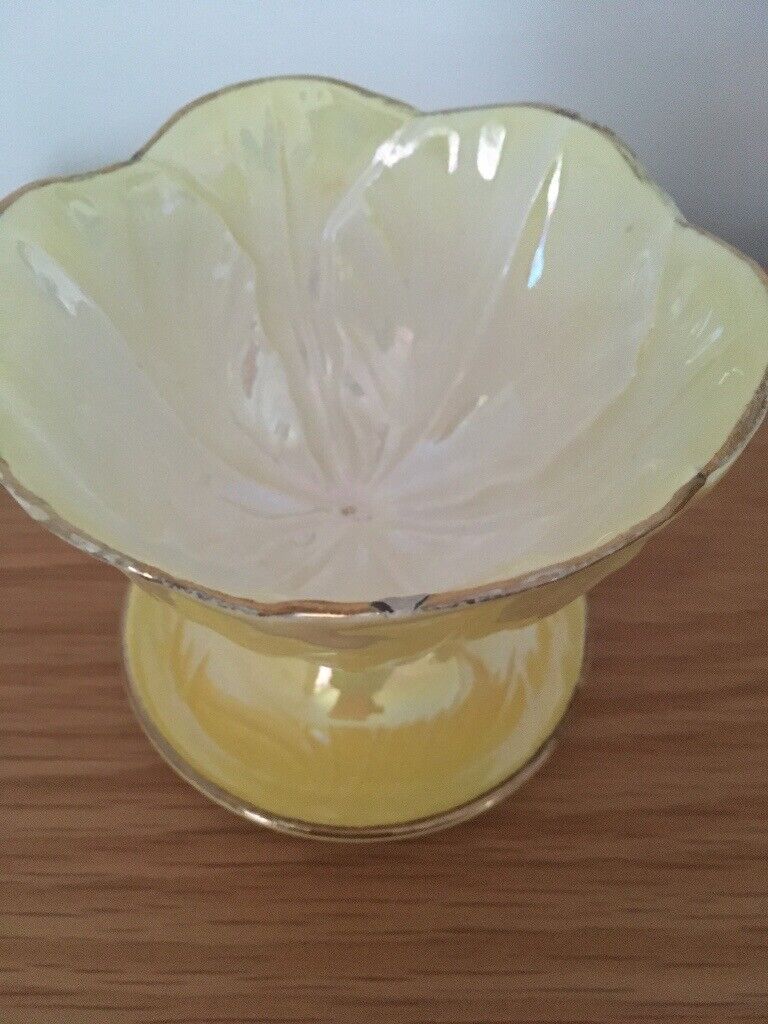 Vintage Art Deco Mailing Lustre Ware Sundae Grapefruit Comport Tulip Dishes