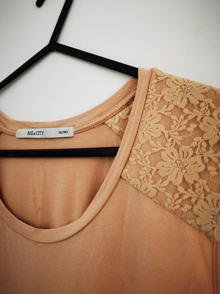Me & City Sleeveless Top