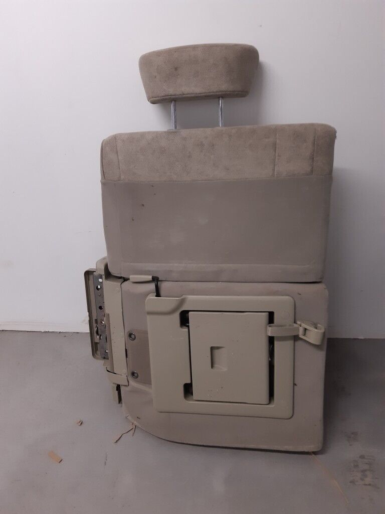 image for PAIR OF NISSAN ELGRAND E51 NE51 CLOTH SEATS 3RD ROW FOLD UP REAR FOLD AWAY