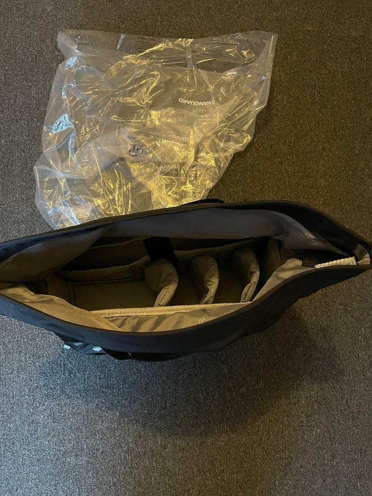 BNWT Vanguard VEO flex 35M camera bag