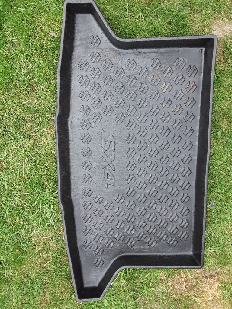Suzuki sx4 Boot liner 06 -12 