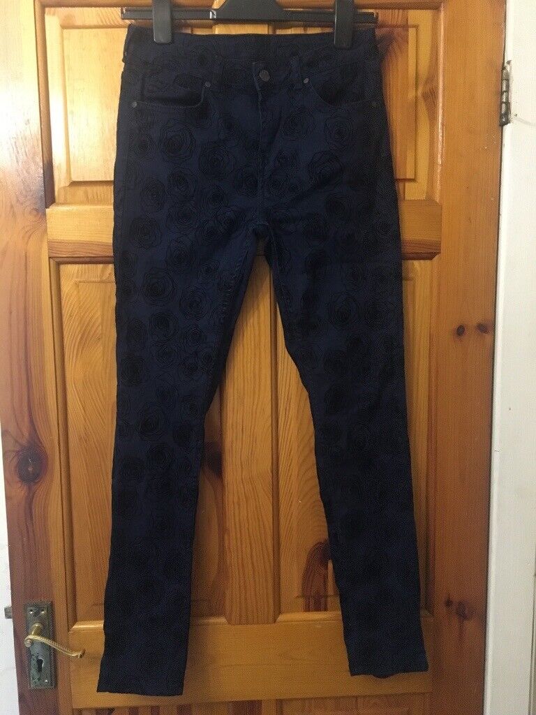 Lovely phase eight jeans