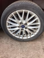 Ford Focus Alloy wheel inc tyre. Multi spoke 