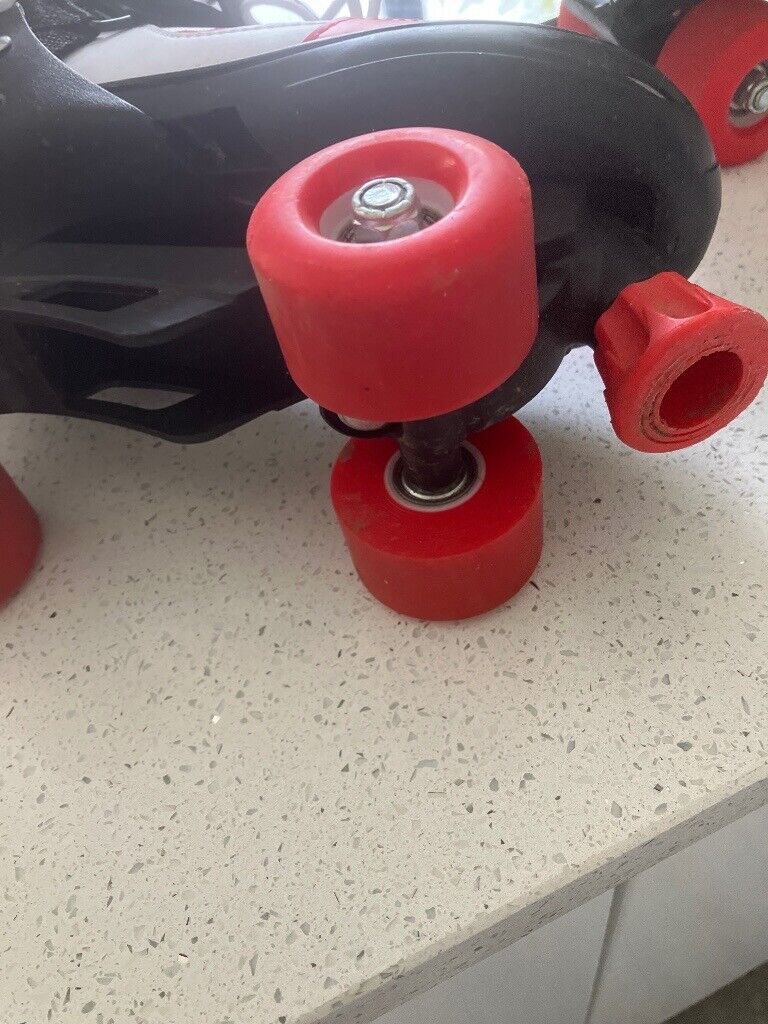 Roller boots in box