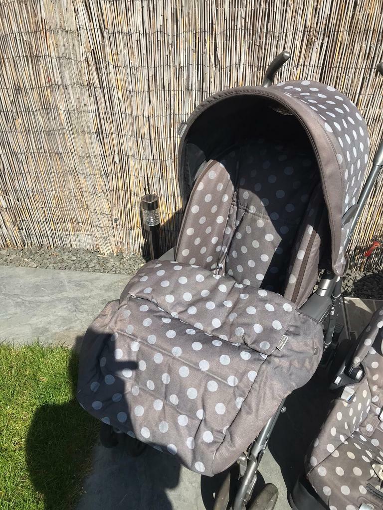 M&P’s Mama & Papas Grey Polka dot Pliko Pramette including car seat and base - Ipswich