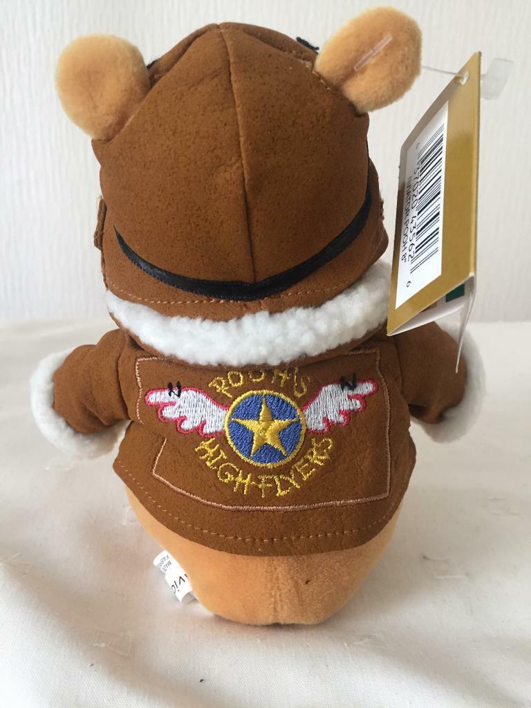 Disney Aviator Winnie the Pooh beanie 