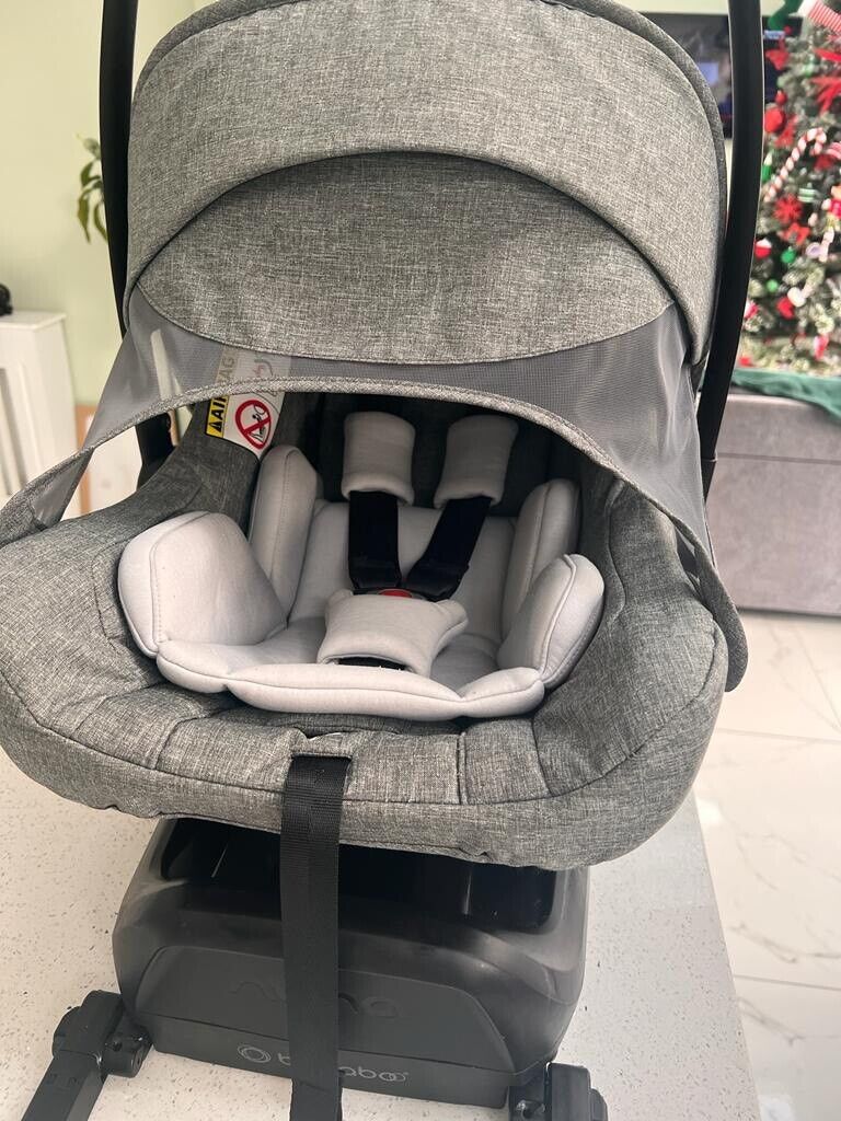 Bugaboo Turtle Air car Seat by Nuna and Isofix seat base. 