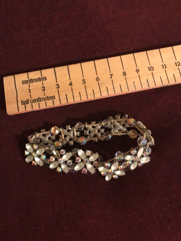 Vintage Brooches- assorted