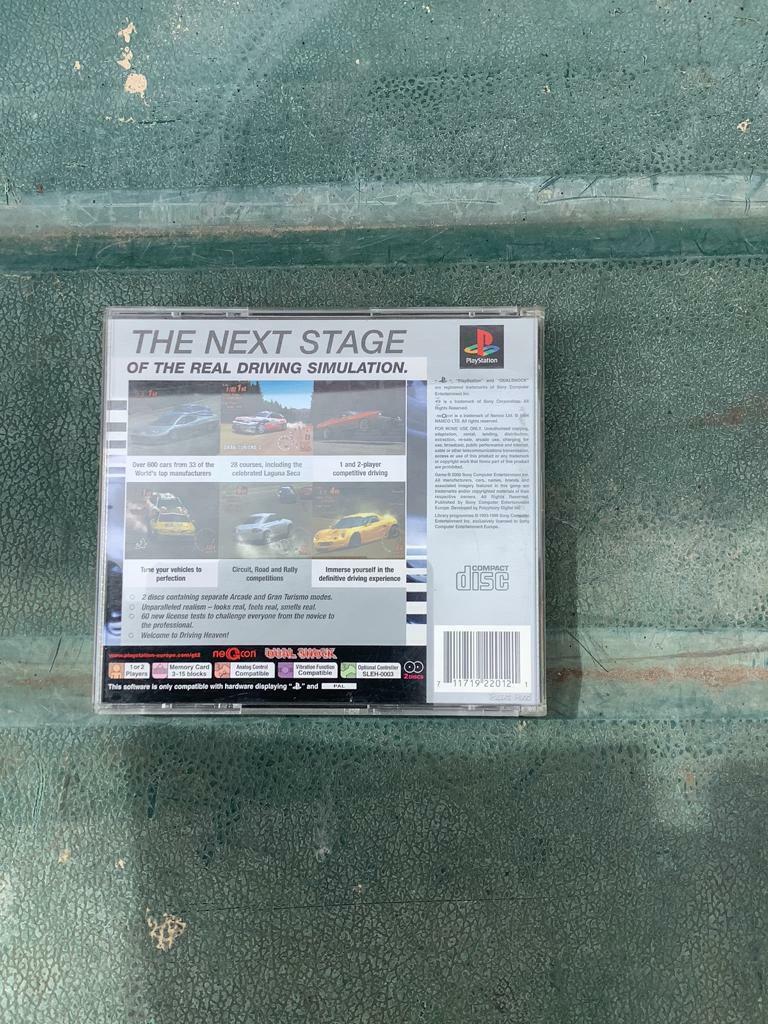 PlayStation one platinum gran turismo 2 has 2 dics