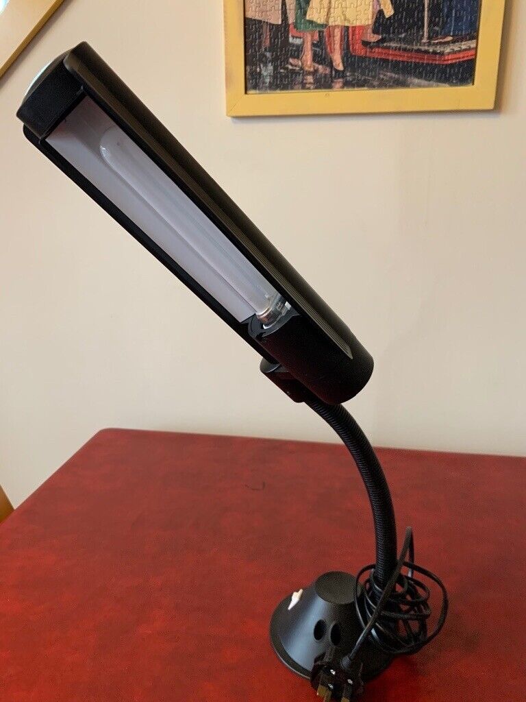 desk lamp