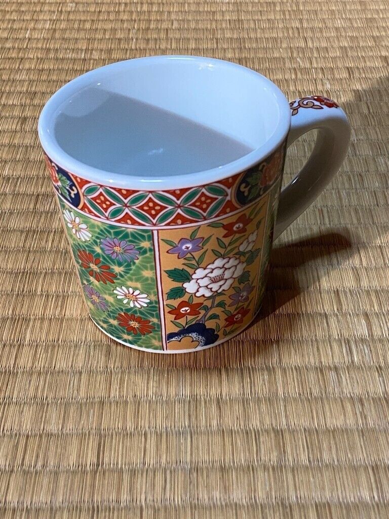 Japanese Ko-Imari Style Porcelain Mug, Traditional Floral Design, Perfect for Tea/Coffee or Display