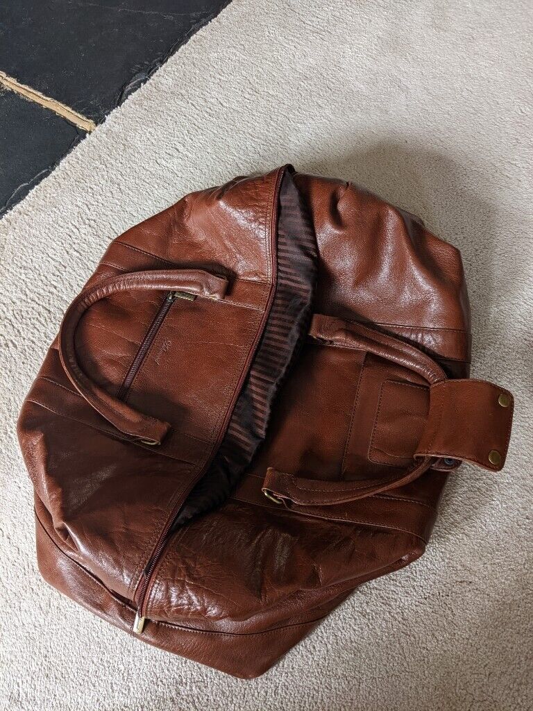 image for Ashwood leather travel holdall (large)