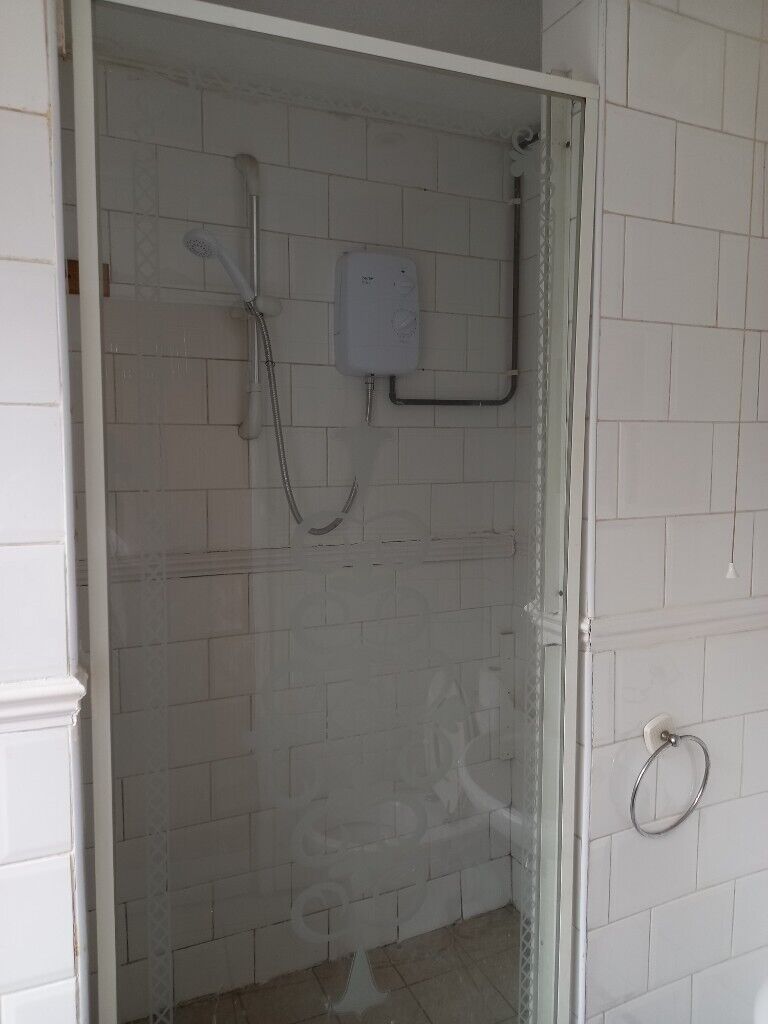 **TO LET** 30 ANCASTER STREET** 2 BEDROOM** DSS ACCEPTED** NO DEPOSIT**