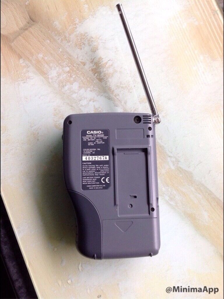 Casio TV-1800 (retro analogue TV)