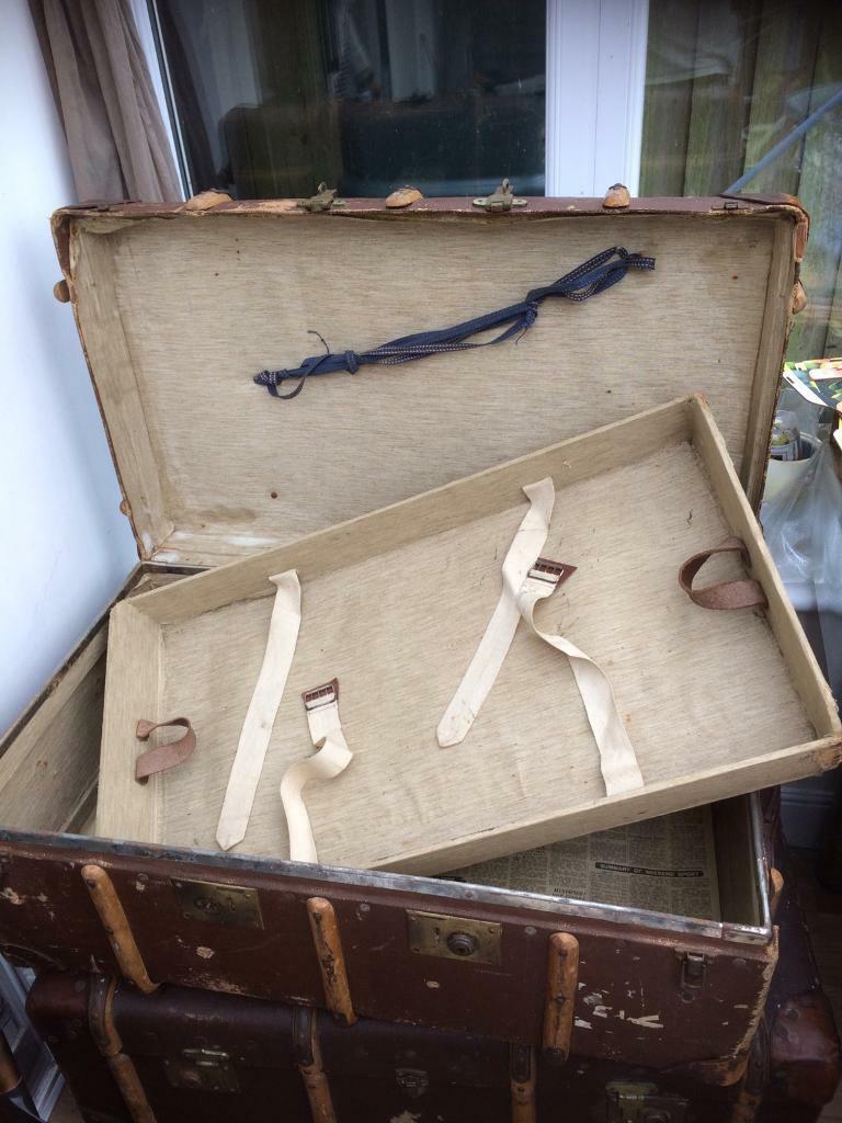 VINTAGE STEAMER TRUNK ANTIQUE STORAGE CHEST