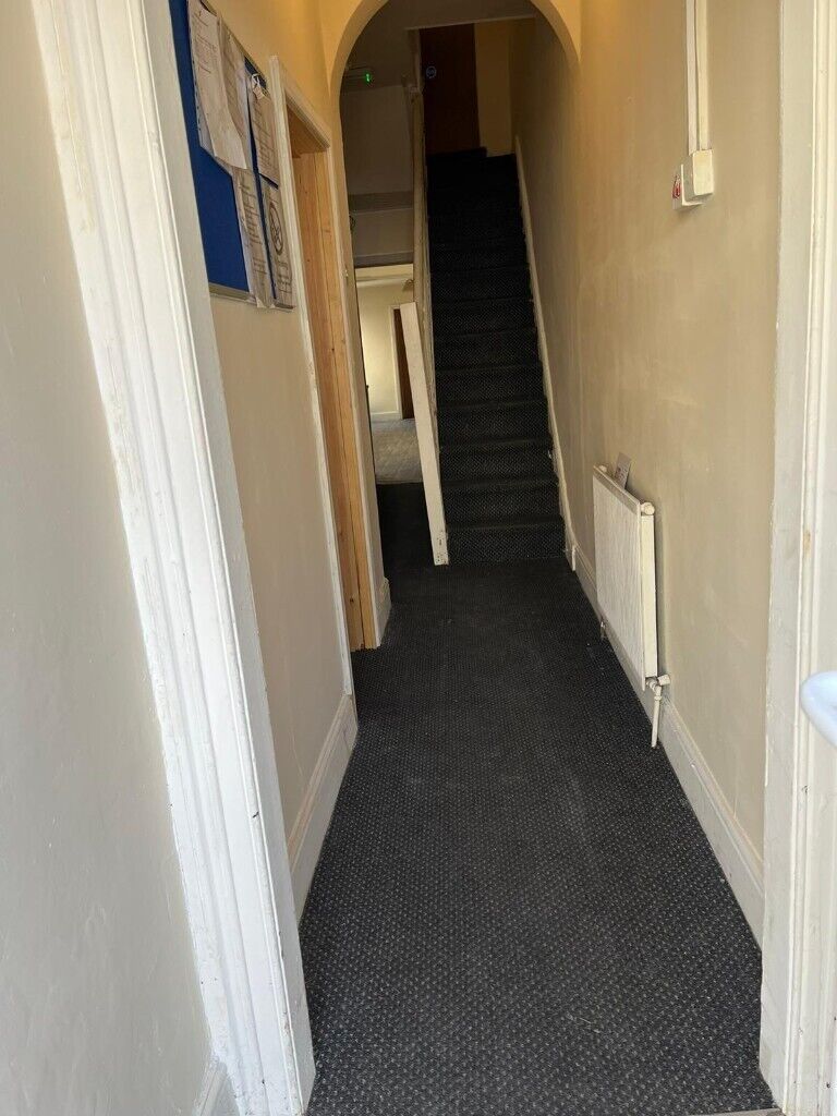 DSS ACCOMMODATION- HANDSWORTH- BIRMINGHAM