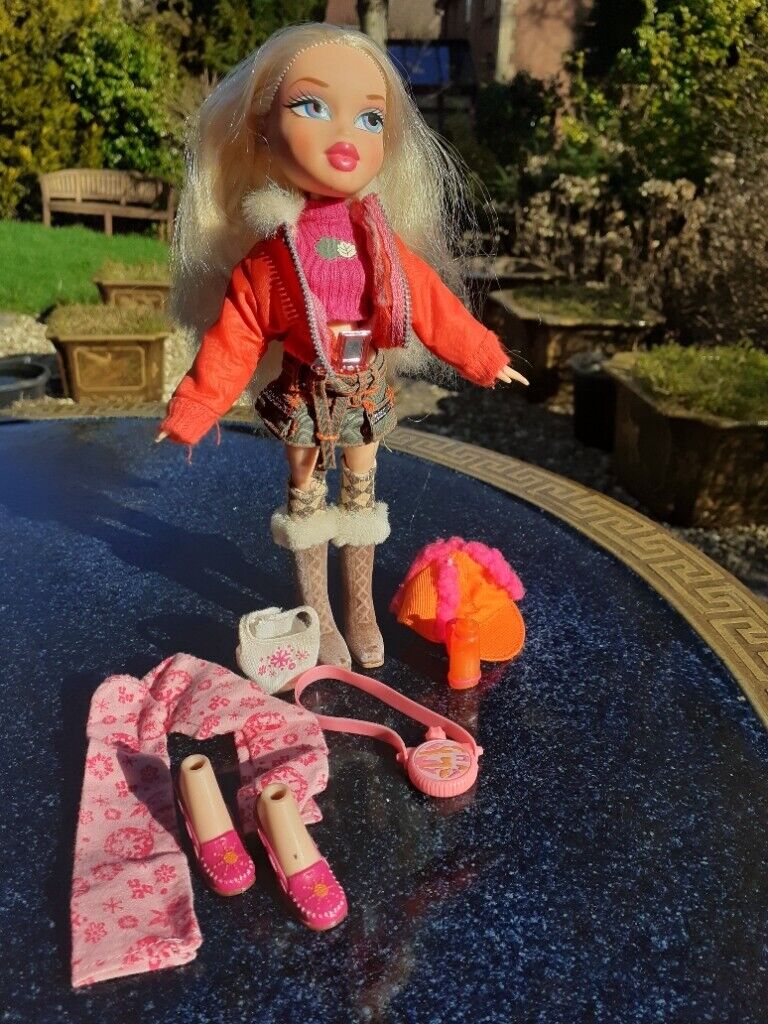 RARE Bratz Trio of Campfire Dolls from 2005 with CLOE, PHOEBE & YASMIN