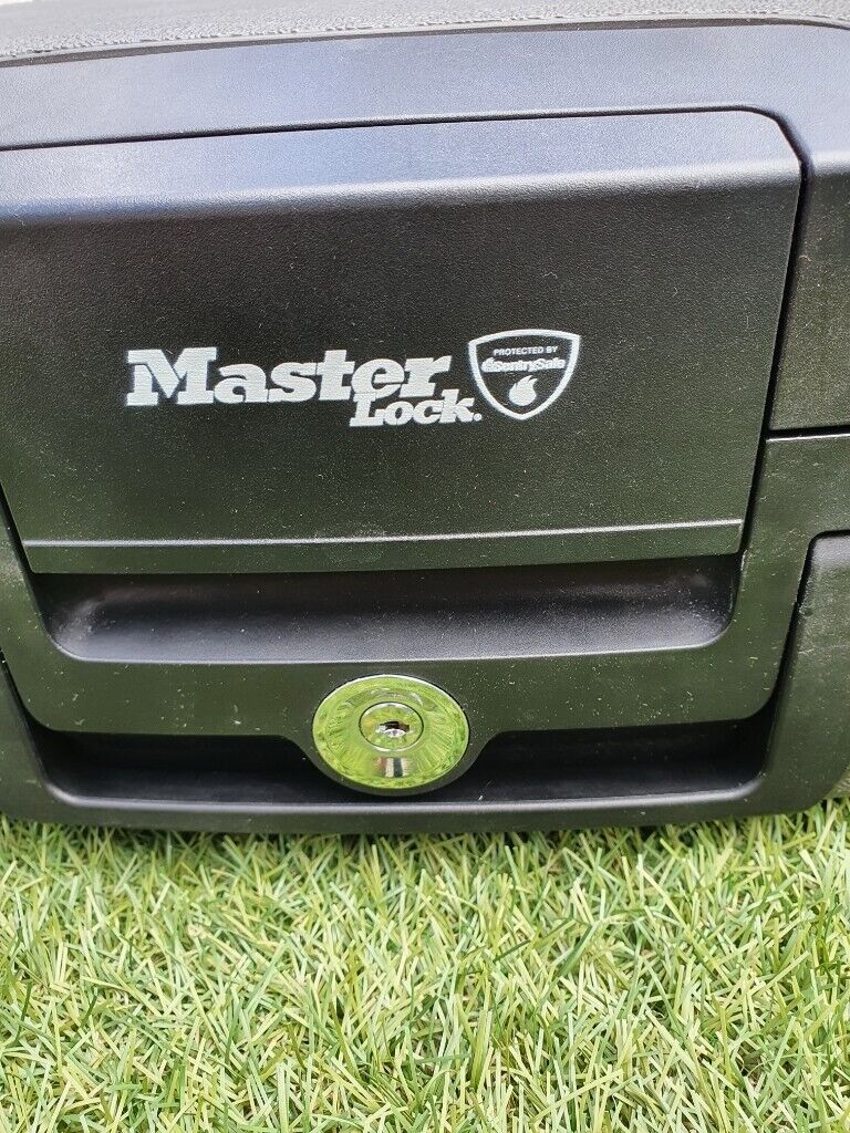  Master lock fire and flood security Chest  No keys with it as a small crack on the bottom see pics