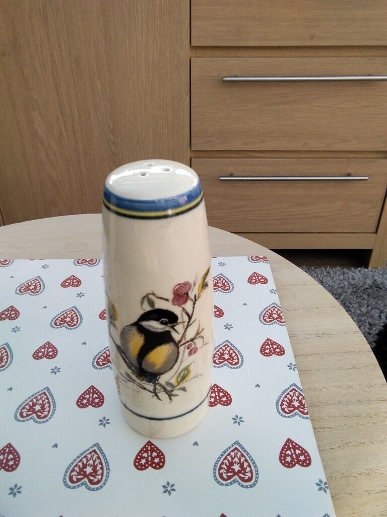 A salt and pepper set
