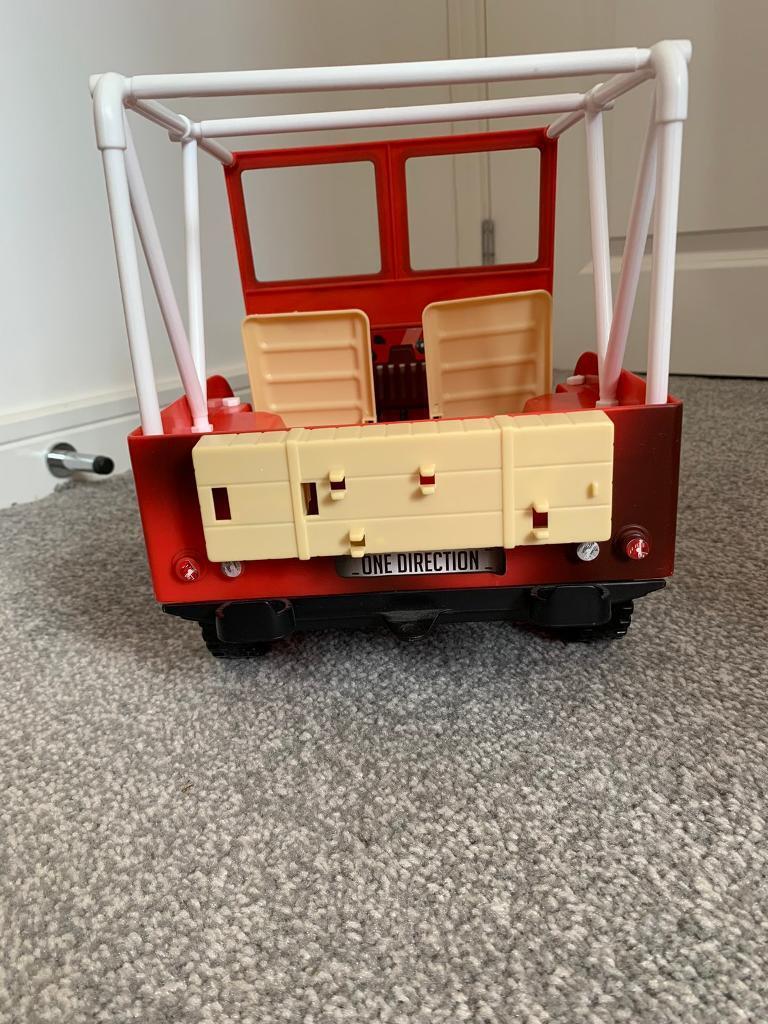One Direction Jeep