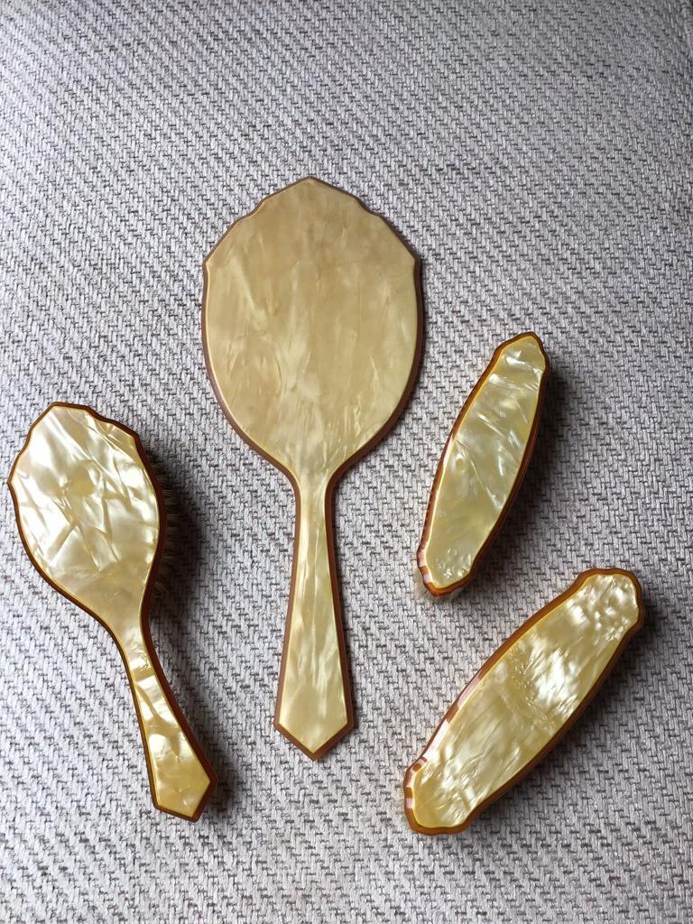 image for VINTAGE  4 PIECE DRESSING TABLE SET