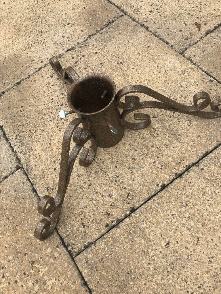 image for Christmas Tree Metal Holder 