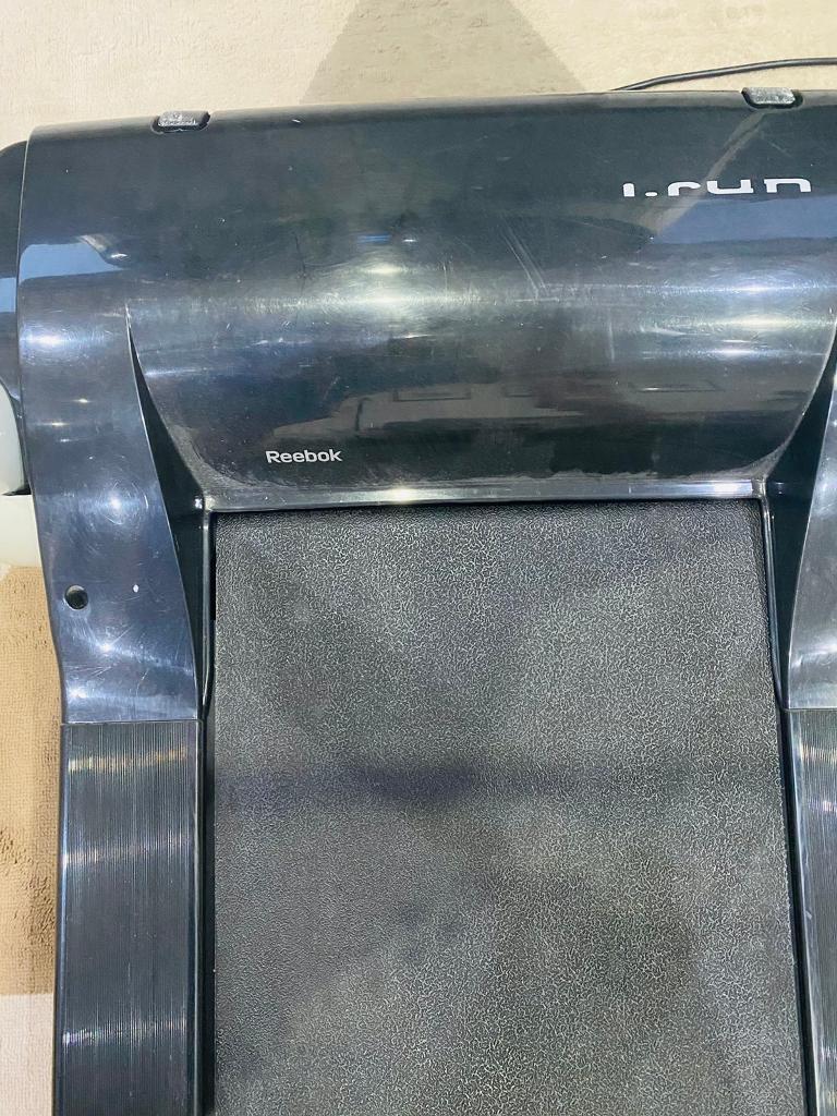 Reebok i run  thread mill  (quick sale) 