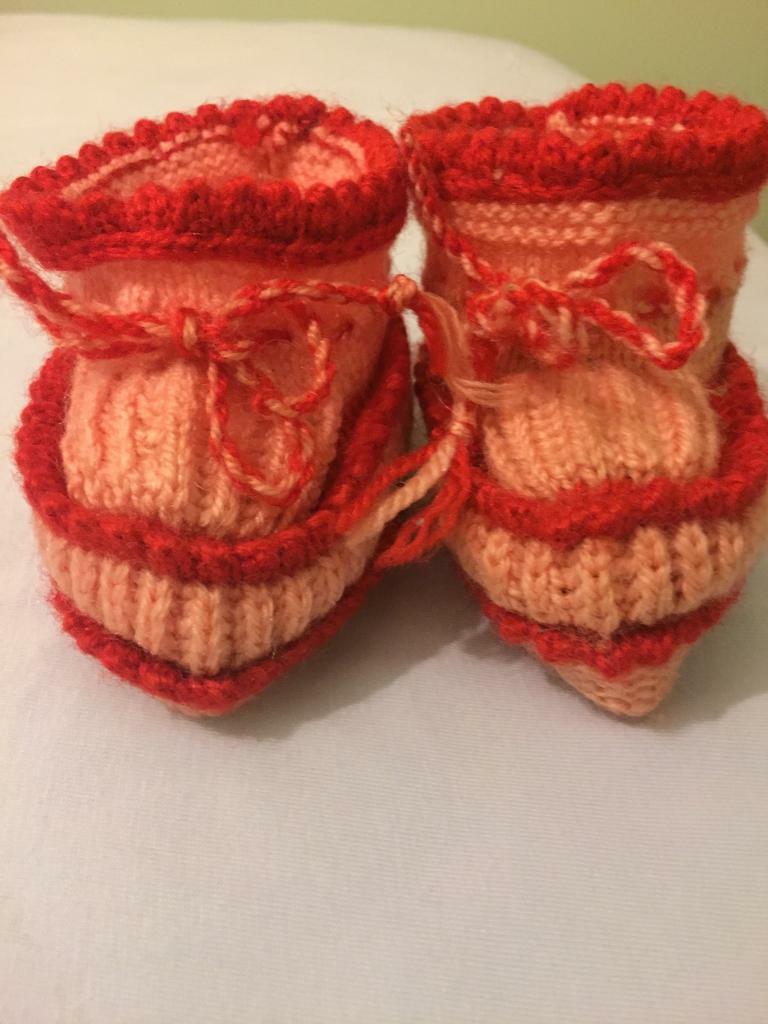 BABY BOOTIES HANDMADE 