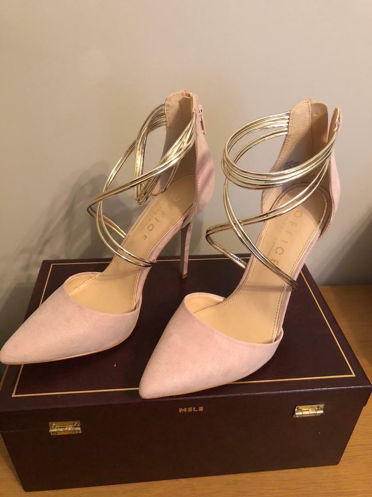 Ladies shoes