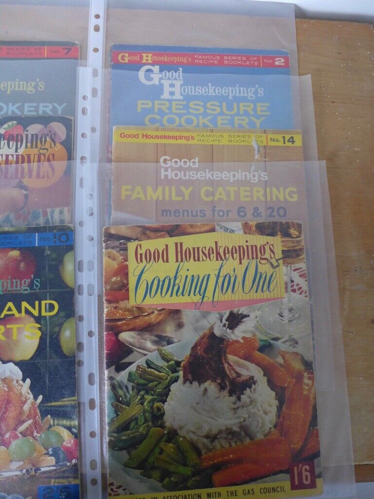 Collection of ten vintage GOOD HOUSEKEEPING Cookery Booklets Pamphlets – see titles below.