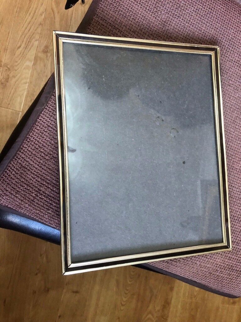 image for 10 by 8 inch photo or picture frame with gold metal frame