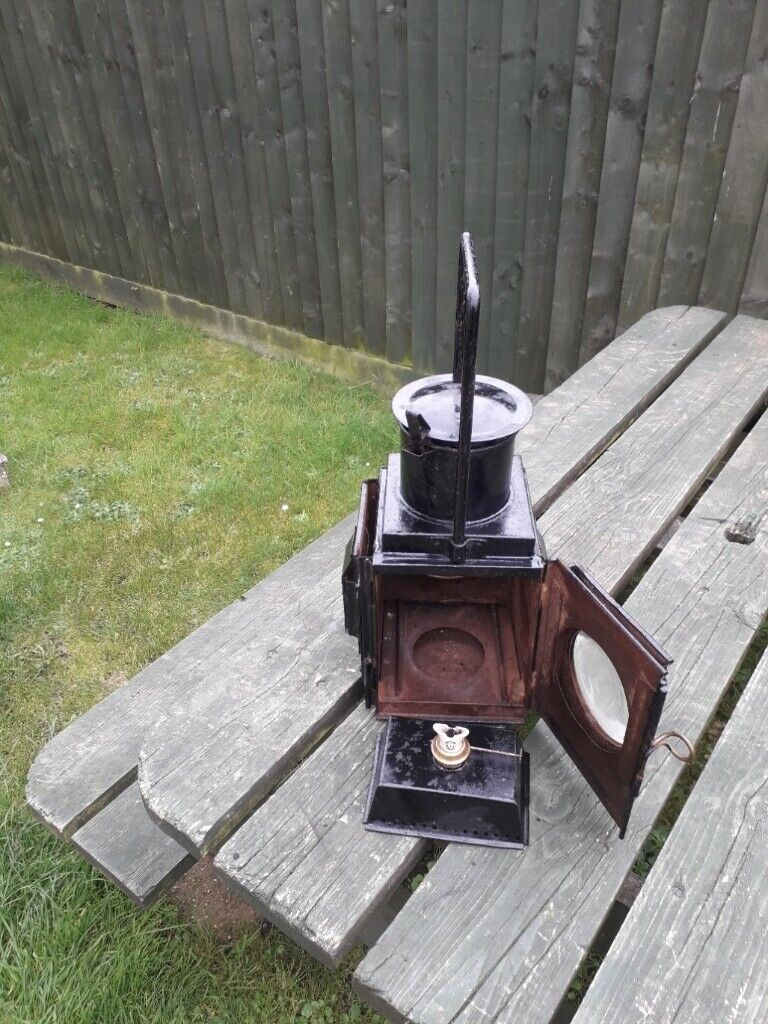 image for BR/W RAILWAY PARRAFIN LANTERN IN WORKING ORDER